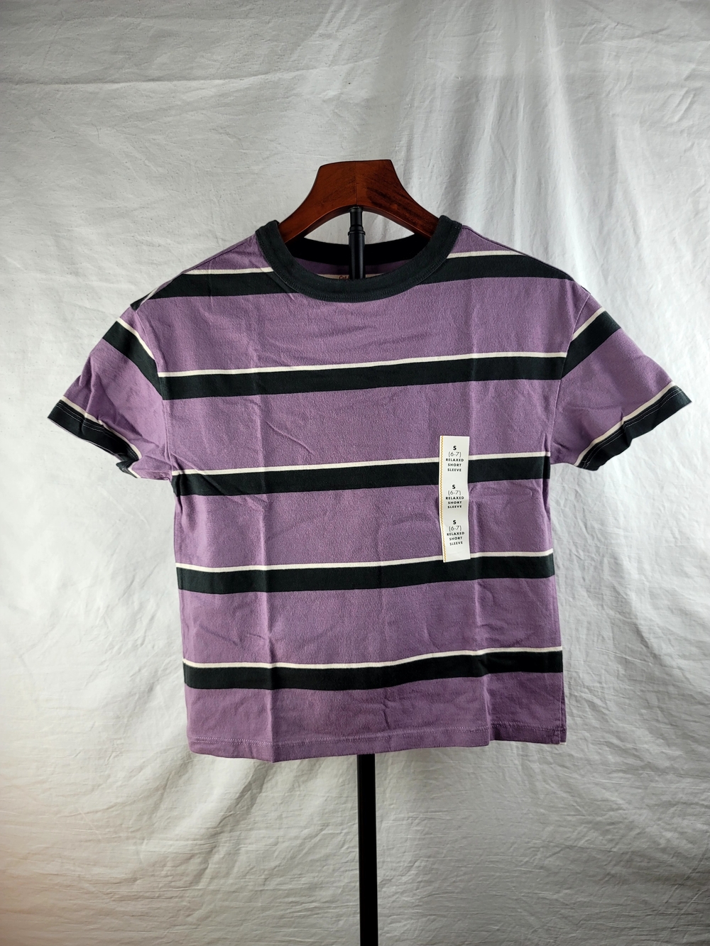 NWT Cat & Jack Kids Boys Striped Relaxed Tee S 6/7